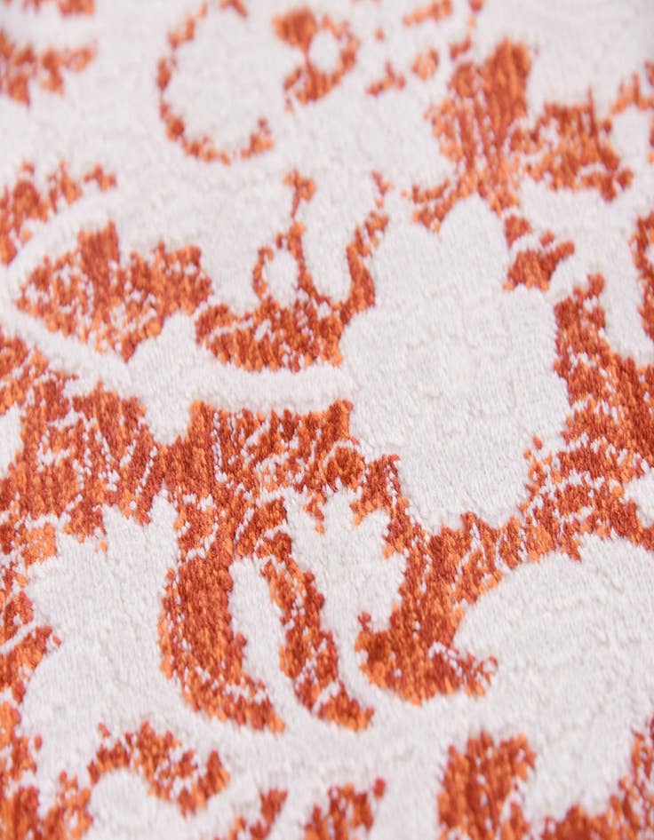 Detail image of  8' x 11' 4 Modern Classical Rug