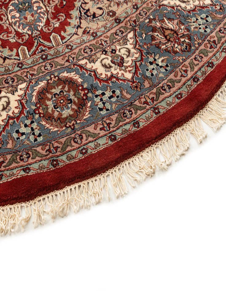 Detail image of  8' 10 x 8' 10  Hand Knotted Bidjar Oriental Wool Round Rug