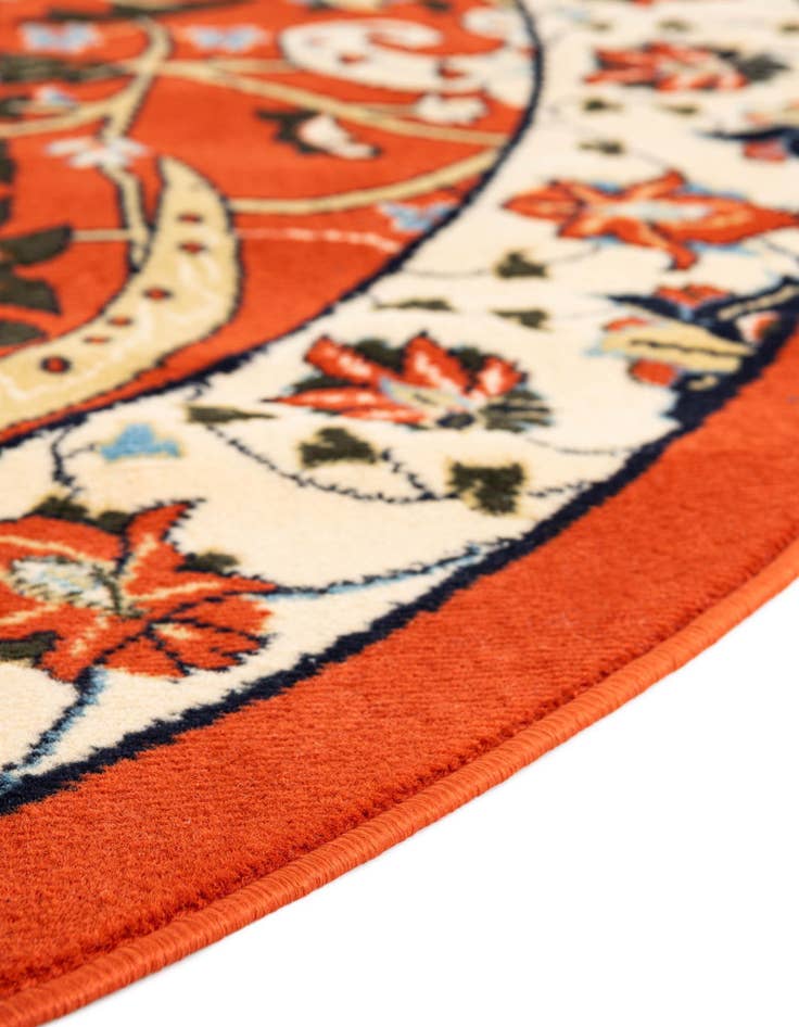 Detail image of  7' 10 x 7' 10 Neda Round Rug