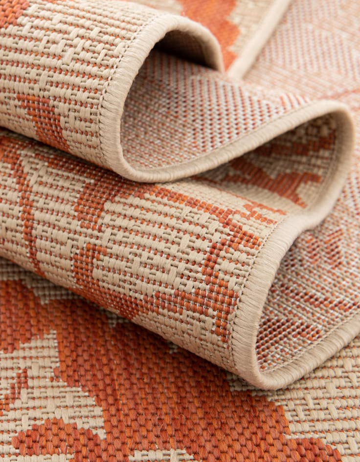 Detail image of 6' x 6' Washable Botanical Indoor / Outdoor Round Rug