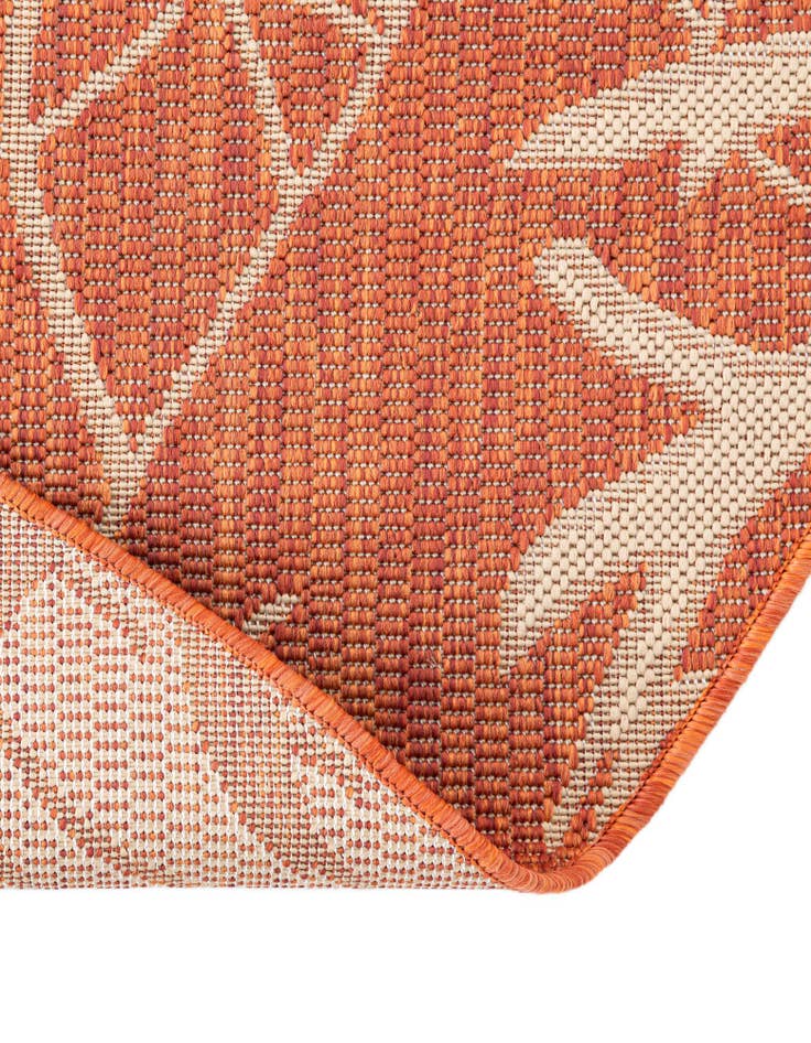 Detail image of  6' x 6'  Washable Botanical Indoor / Outdoor Round Rug