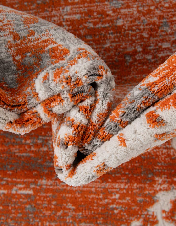 Detail image of  2' 7 x 10' Modern Classical Runner Rug