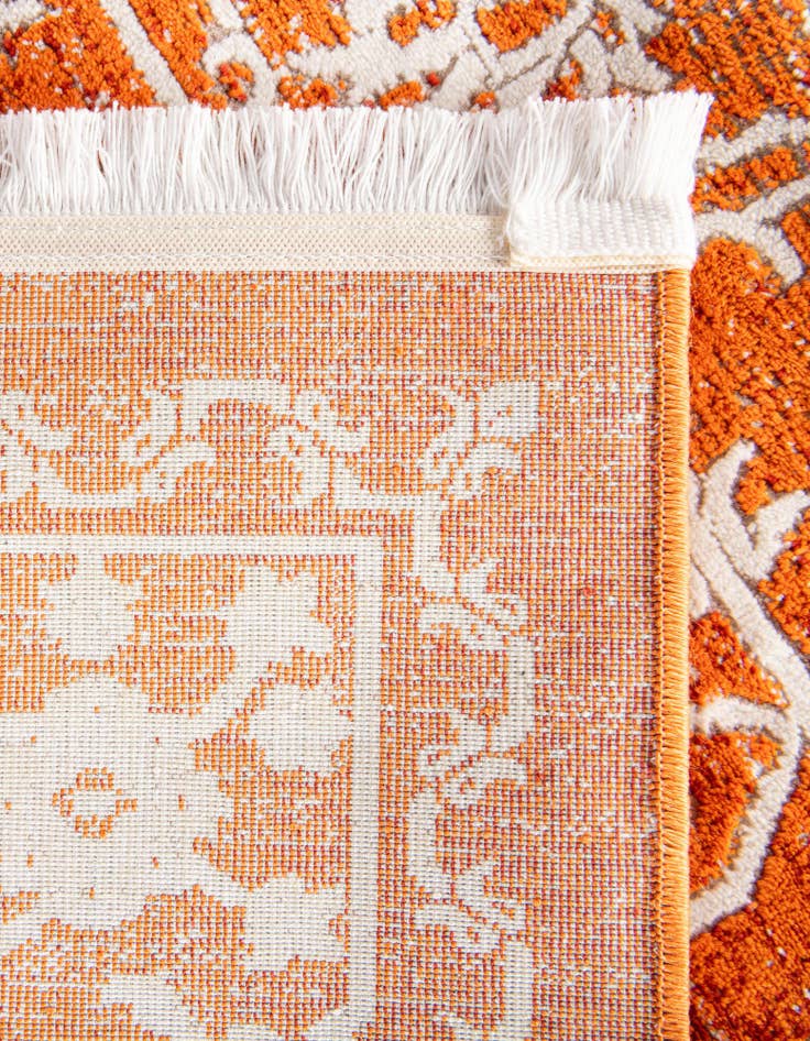 Detail image of  5' 3 x 5' 3 Modern Classical Square Rug