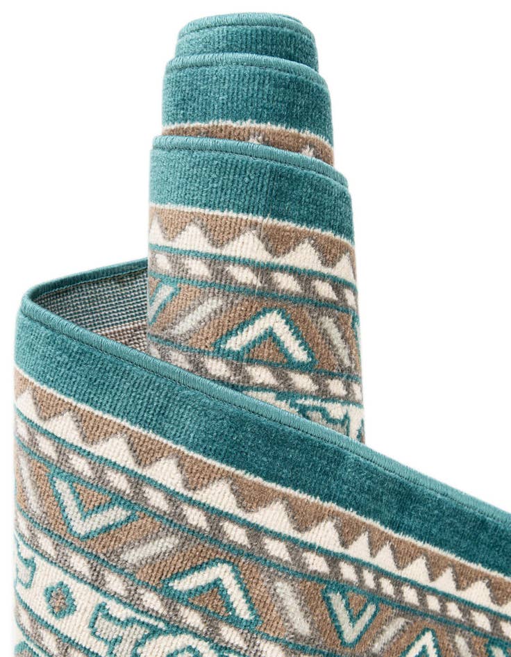 Detail image of  5' x 8' SoHo Oval Rug