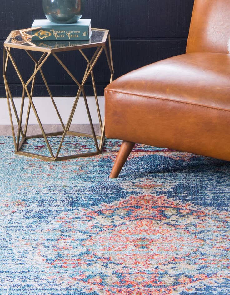 Detail image of  7' x 10'  Washable Carnevale Rug