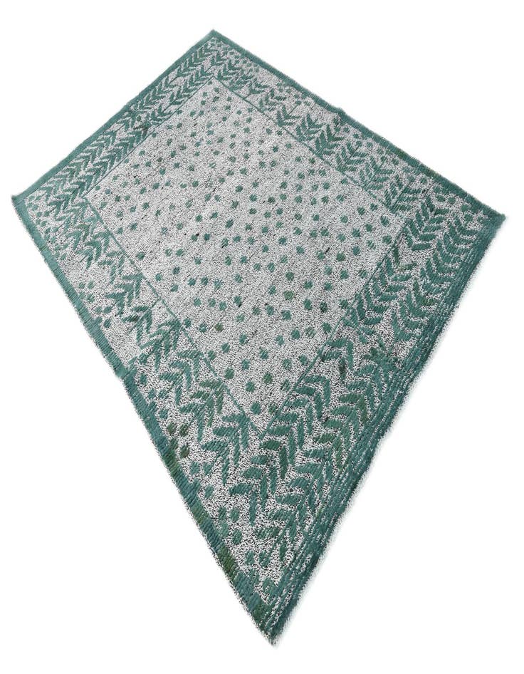 Detail image of  4' 11 x 7' 2  Hand Knotted Darya Wool Rug