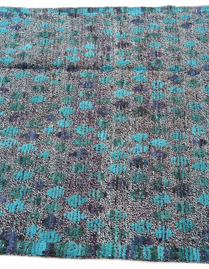 Detail image of  4' 2 x 5' 11  Hand Knotted Darya Wool Rug