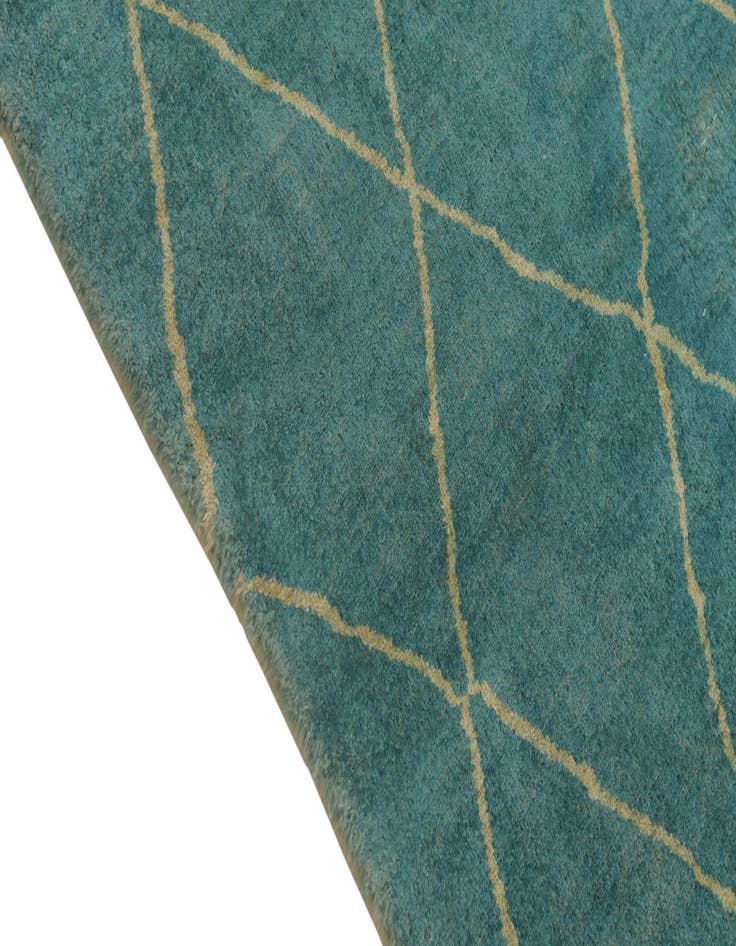 Detail image of  5' 8 x 8'  Hand Knotted Darya Wool Rug