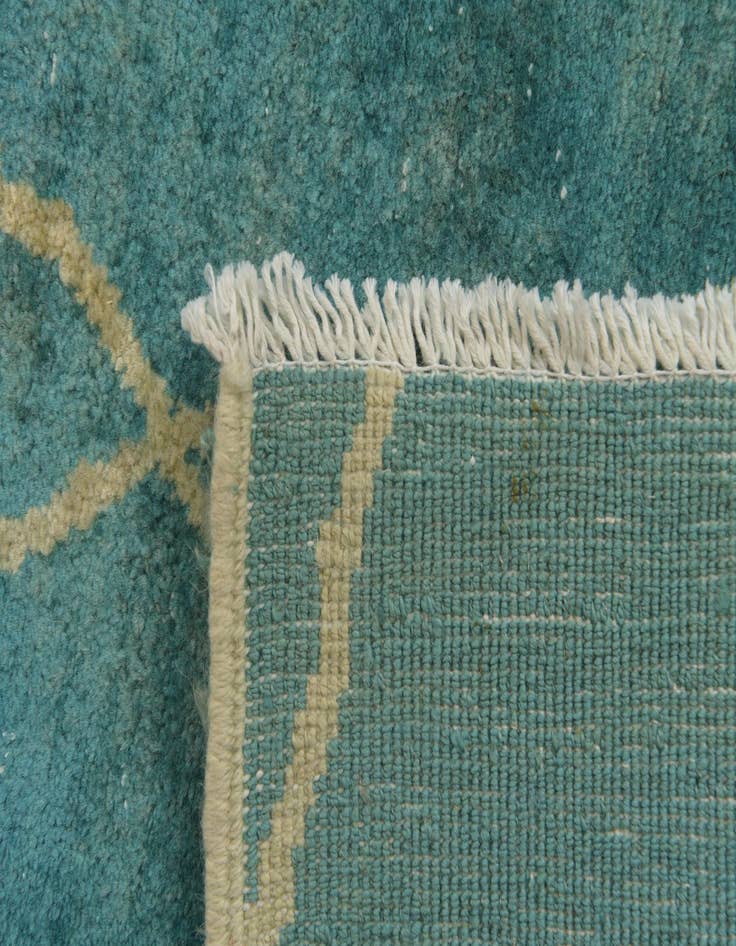 Detail image of  5' 8 x 8'  Hand Knotted Darya Wool Rug