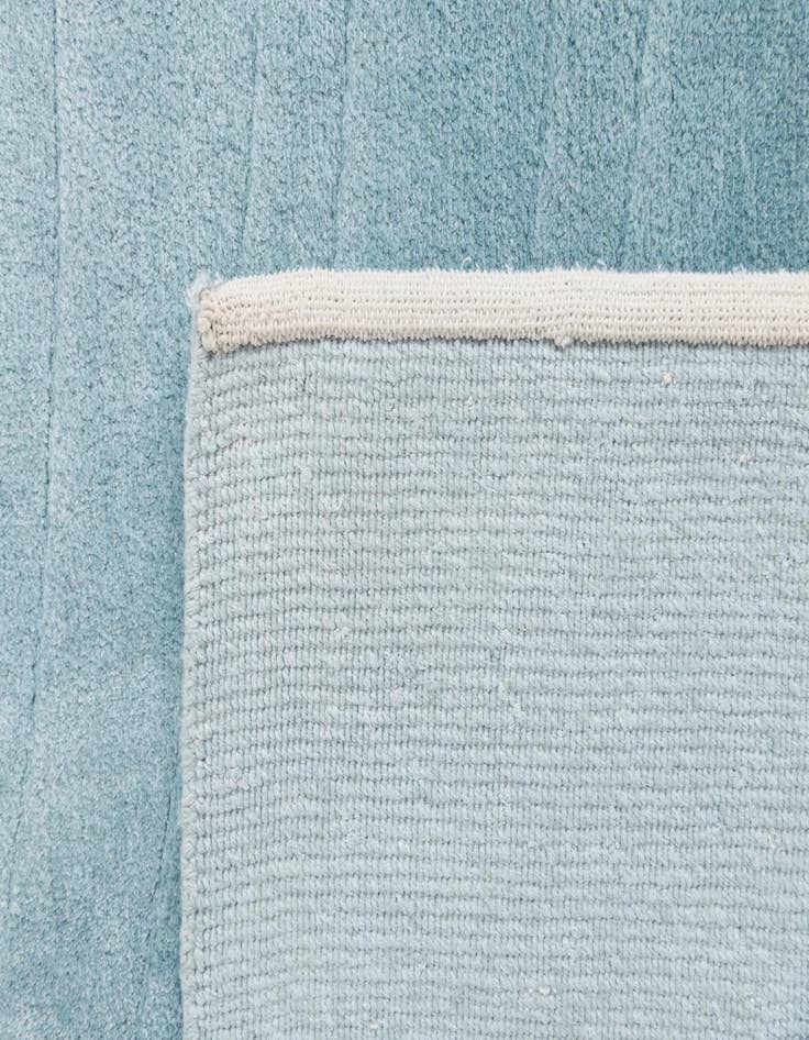 Detail image of  5' 8 x 8'  Hand Knotted Darya Wool Rug