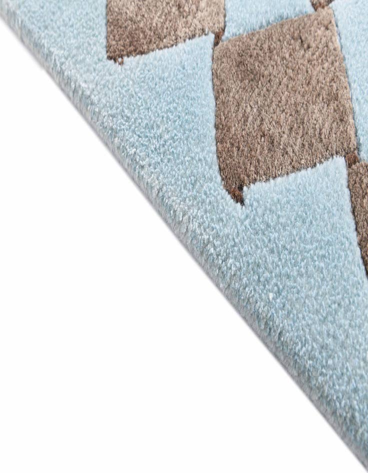 Detail image of  3' x 5'  Hand Knotted Darya Wool Rug