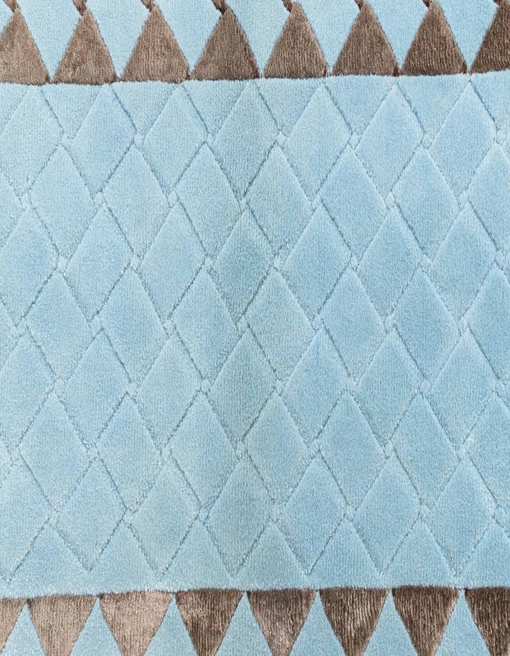 Detail image of  3' x 5'  Hand Knotted Darya Wool Rug