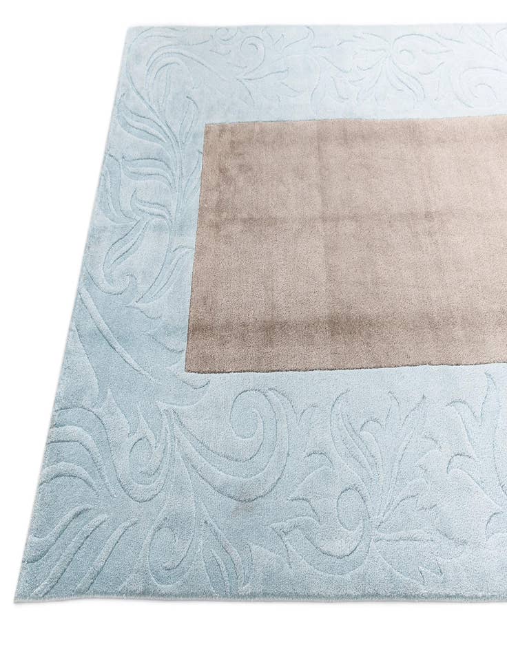 Detail image of  5' 9 x 9' Darya Rug