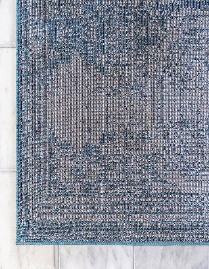 Detail image of  3' 3 x 5' 3 Dover Rug