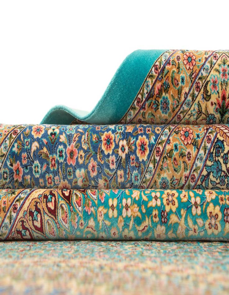 Detail image of  6' 6 x 9' 8 Ghom Design Rug