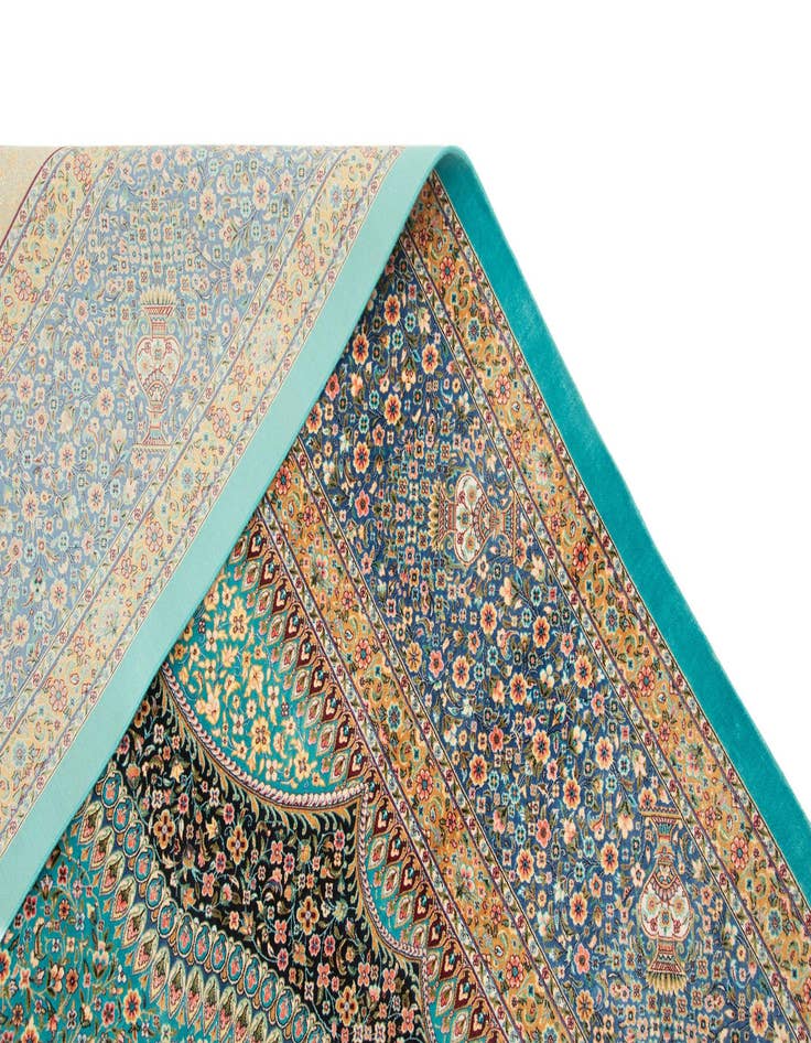 Detail image of  6' 6 x 9' 8 Ghom Design Rug