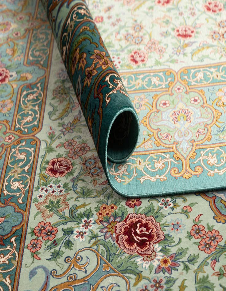 Detail image of  4' 1 x 6' 1 Ghom Silk Rug