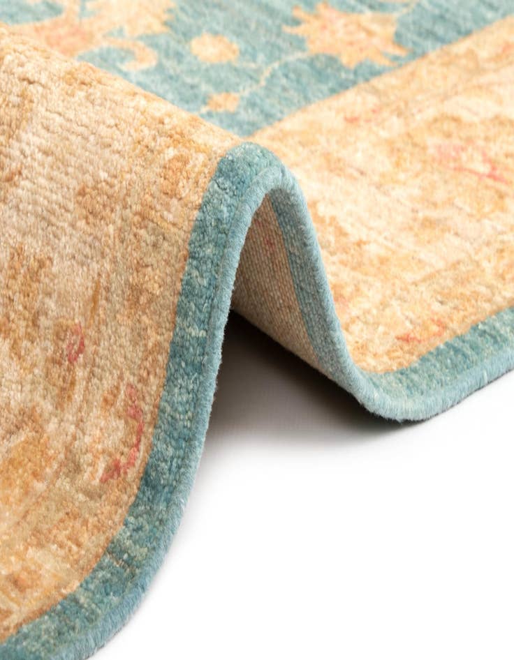 Detail image of  4' 11 x 6' 6 Kaizar Wool Rug