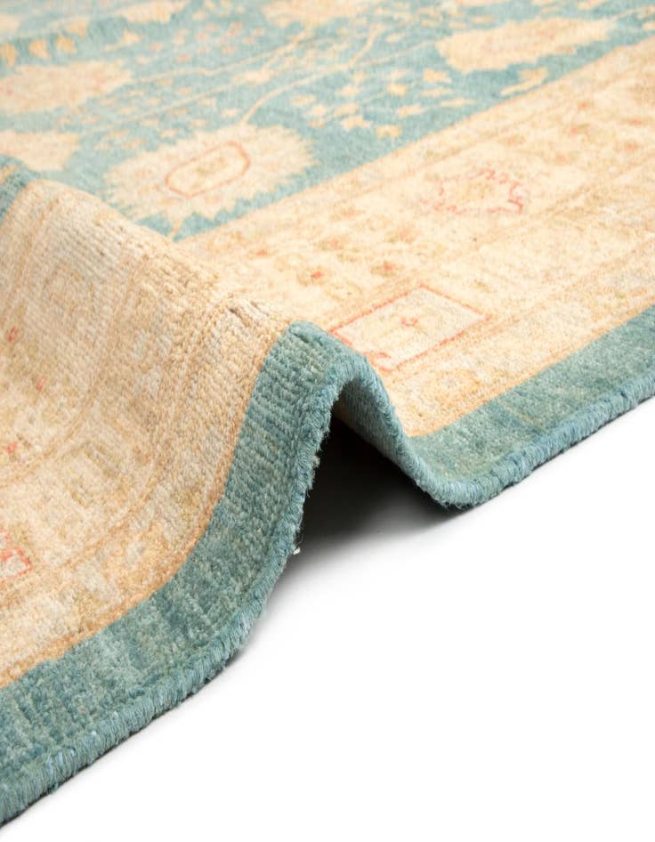 Detail image of  8' 4 x 11' 3 Kaizar Wool Rug