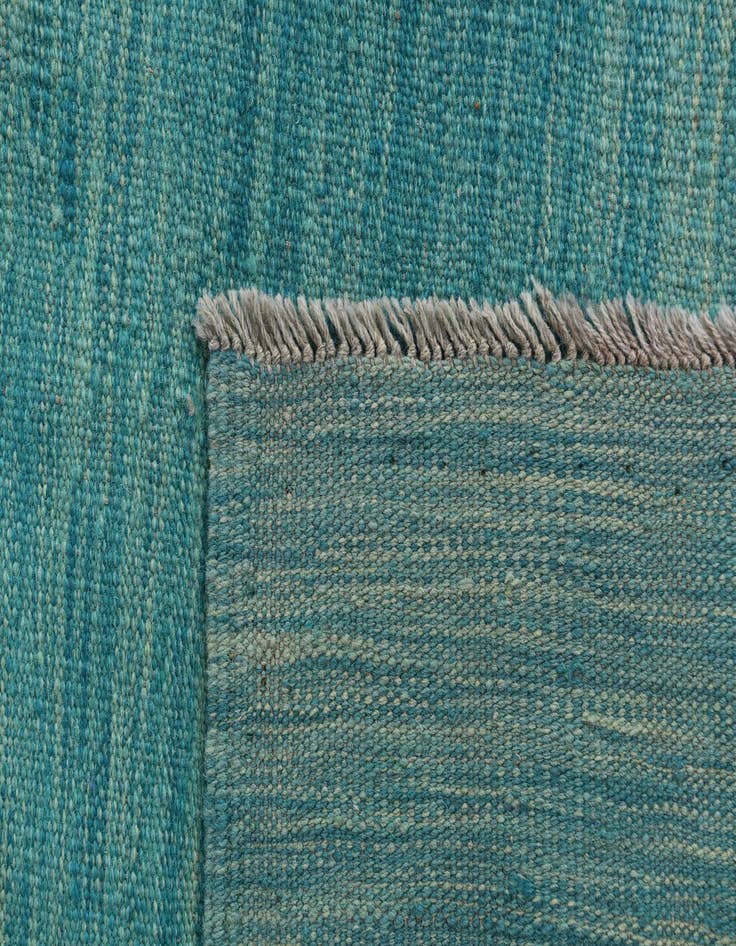 Detail image of  5' 5 x 8'  Hand Woven Kilim Modern Wool Rug
