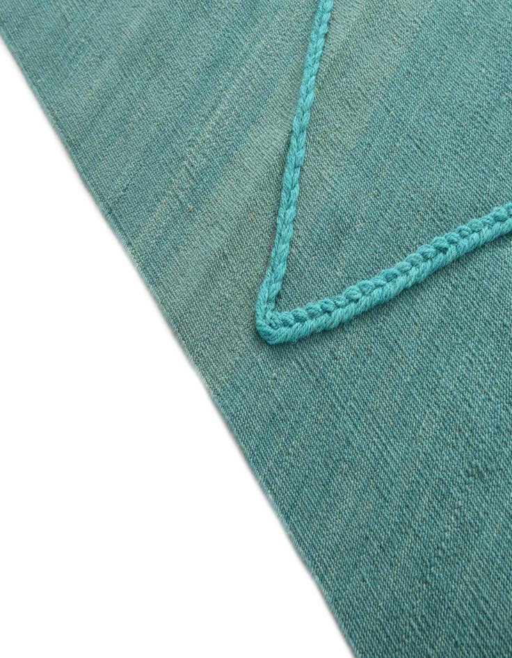 Detail image of  6' 9 x 9' 11  Hand Woven Kilim Modern Wool Rug