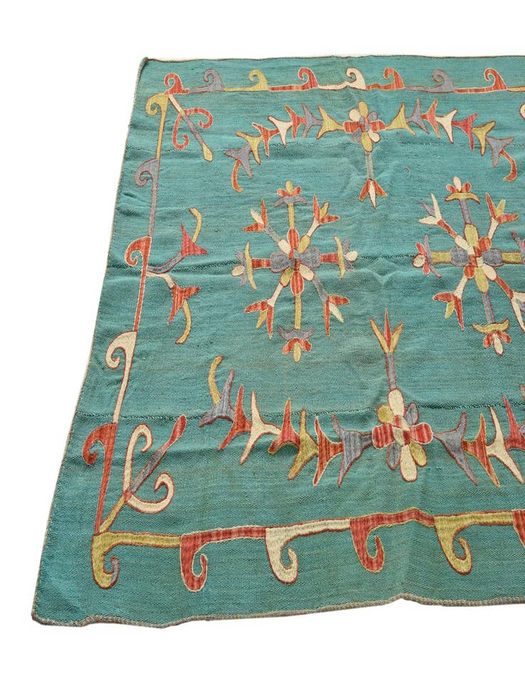 Detail image of  4' 9 x 6' 3  Hand Woven Kilim Suzani Wool Rug