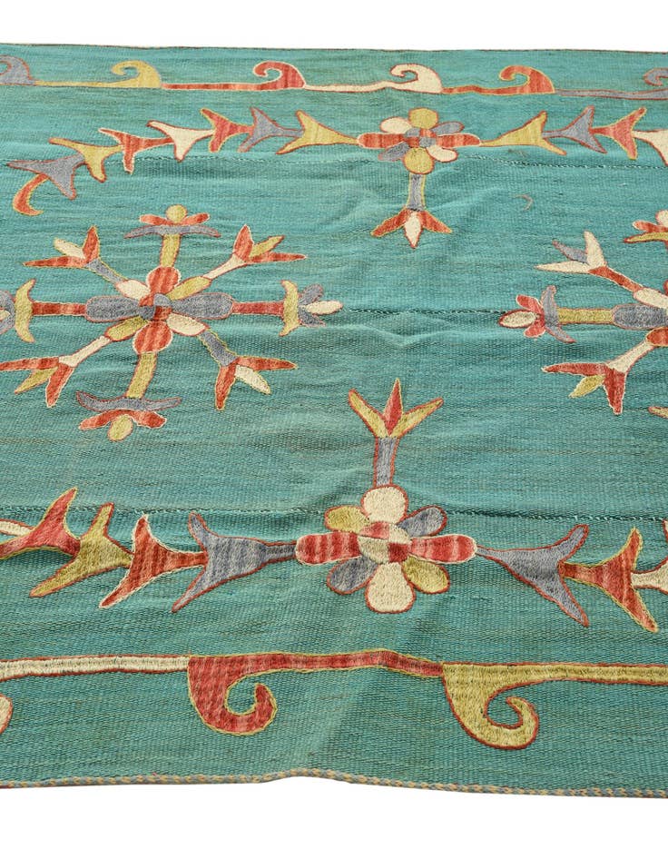 Detail image of  4' 9 x 6' 3  Hand Woven Kilim Suzani Wool Rug