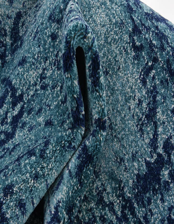 Detail image of  8' x 10' Legacy Rug