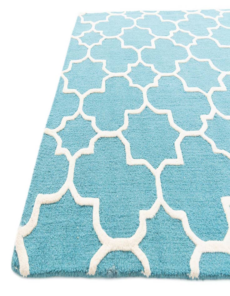 Detail image of  5' x 7' 10 Luna Rug