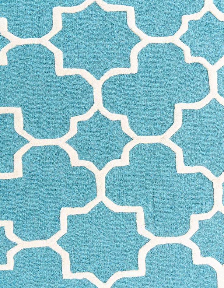 Detail image of  5' x 7' 10 Luna Rug