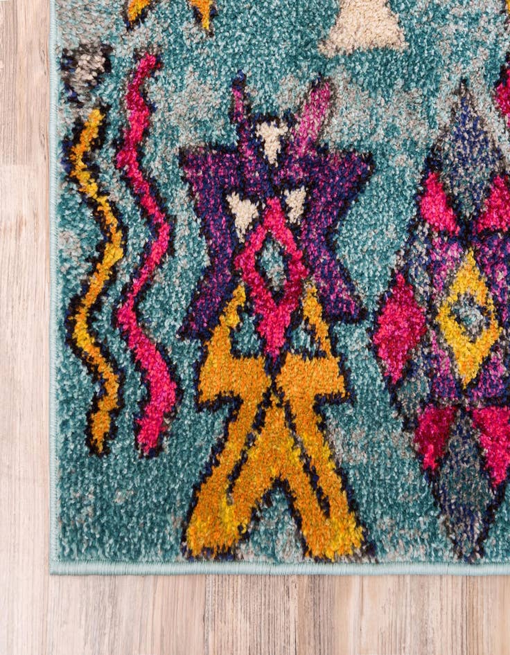 Detail image of  5' x 8'  Washable Mesa Rug