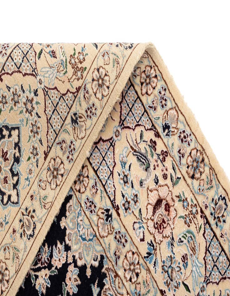 Detail image of  5' x 7' 3 Nain Rug