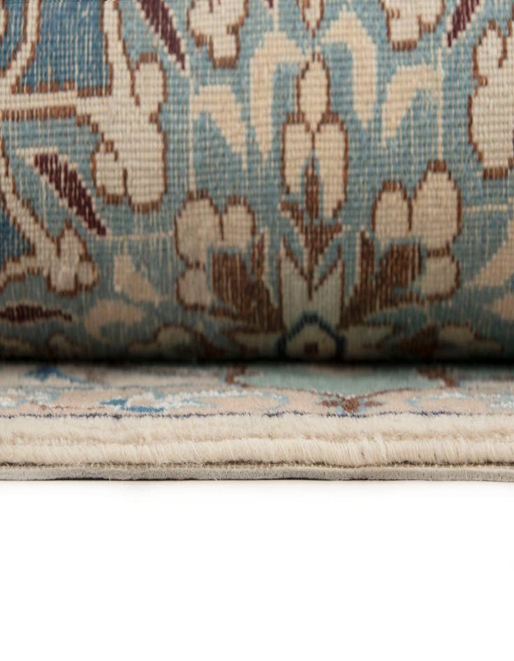 Detail image of  3' 3 x 4' 11  Hand Knotted Nain Persian Rug