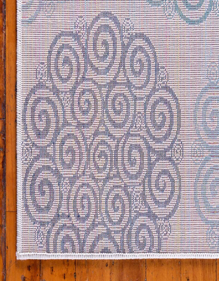 Detail image of Jane Seymour 4' x 6' Open Hearts Rug