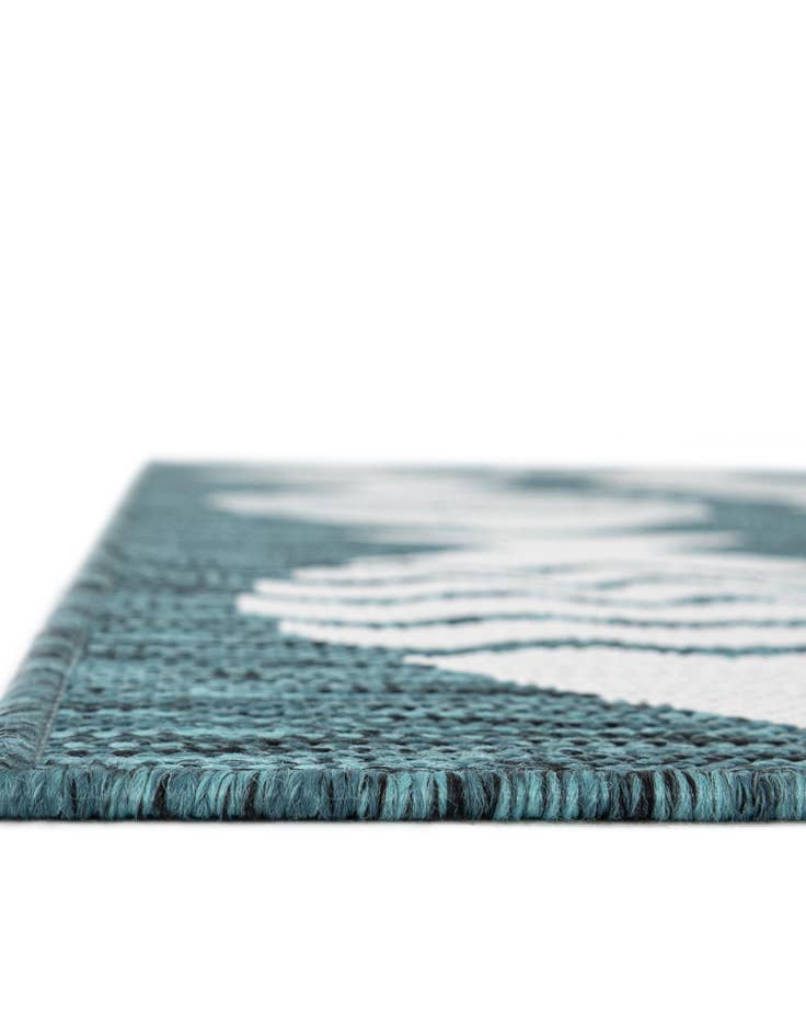 Detail image of  4' 1 x 6' 1  Washable Coastal Indoor / Outdoor Rug