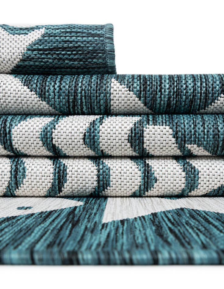 Detail image of  4' 1 x 6' 1  Washable Coastal Indoor / Outdoor Rug