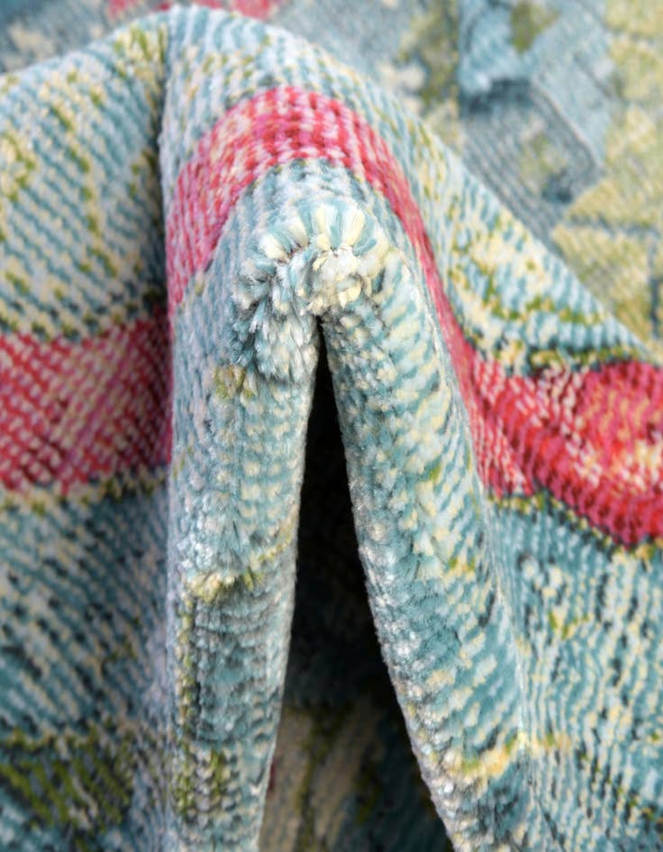 Detail image of  5' 5 x 8' Santiago Rug