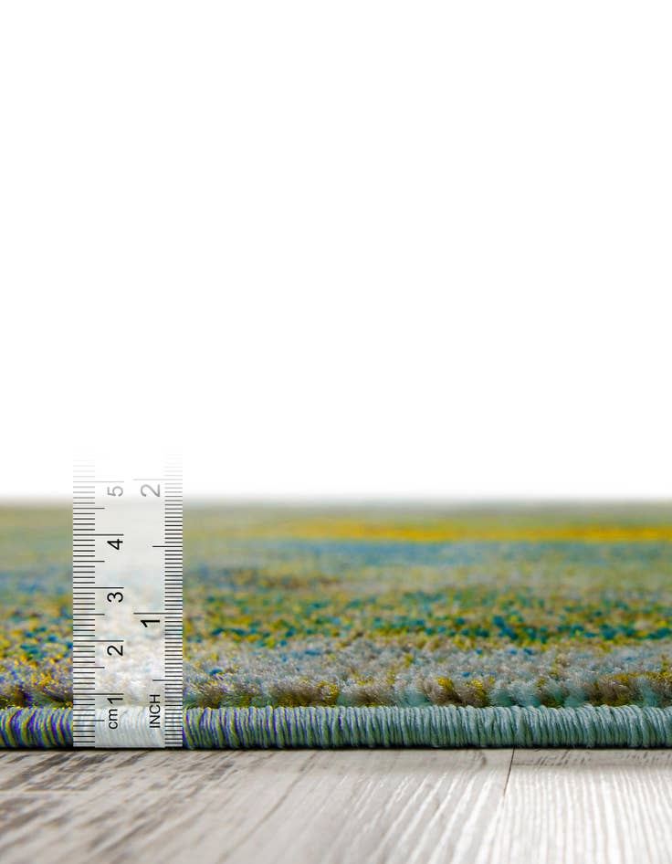 Detail image of  7' x 10'  Washable Sevilla Rug