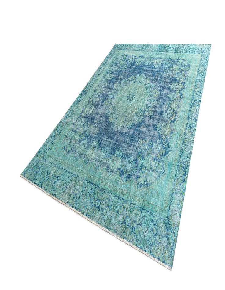 Detail image of  8' 8 x 11' 7 Vintage Royal Wool Rug