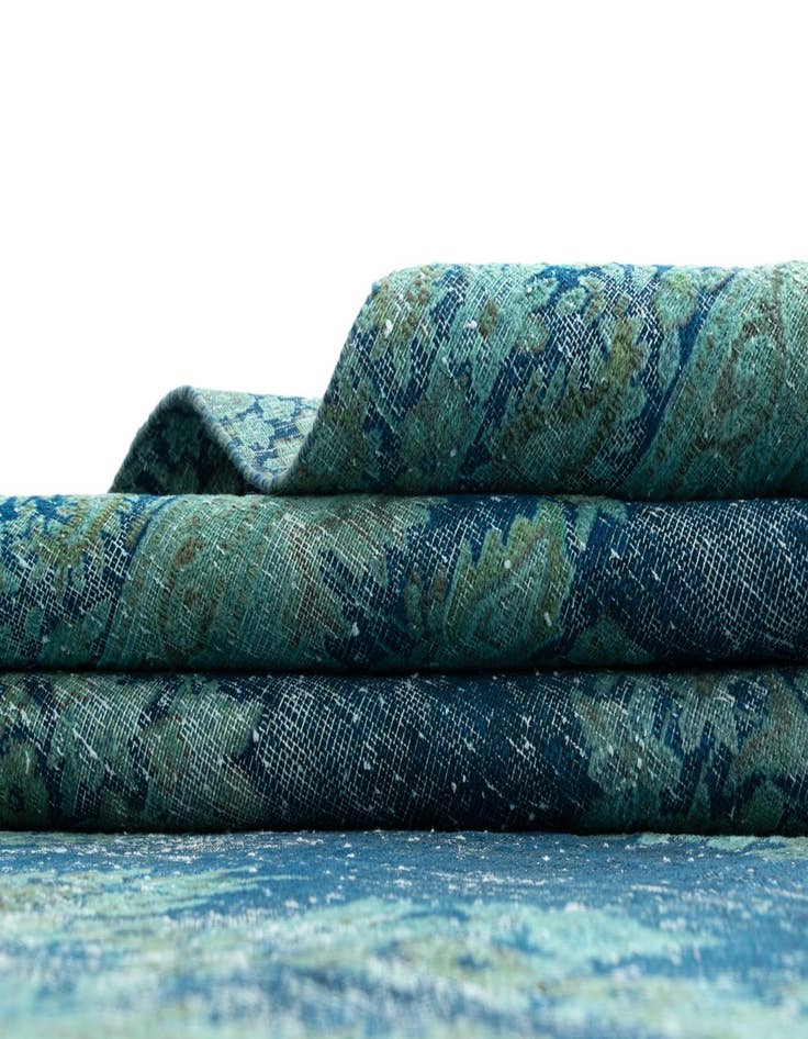 Detail image of  8' 8 x 11' 7 Vintage Royal Wool Rug