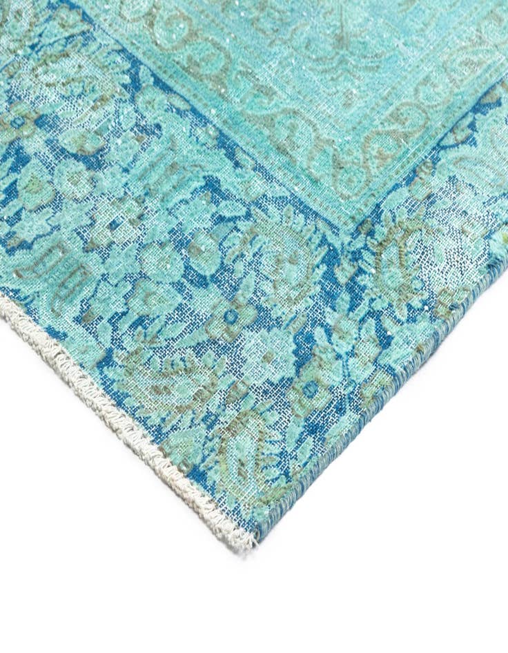 Detail image of  8' 8 x 11' 7 Vintage Royal Wool Rug