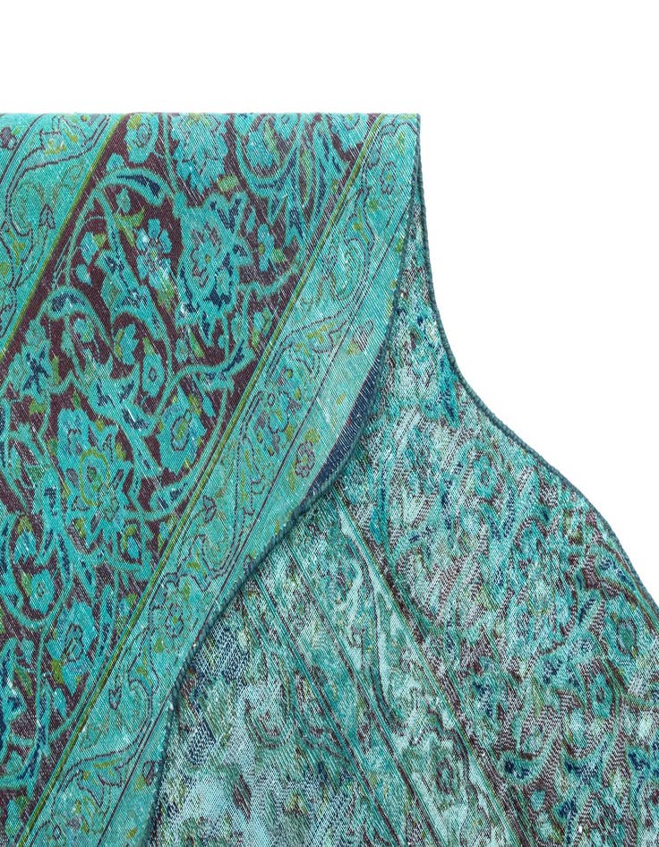 Detail image of  9' 9 x 13' Vintage Royal Wool Rug