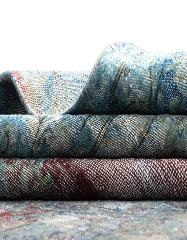 Detail image of  9' 6 x 13' Vintage Royal Wool Rug