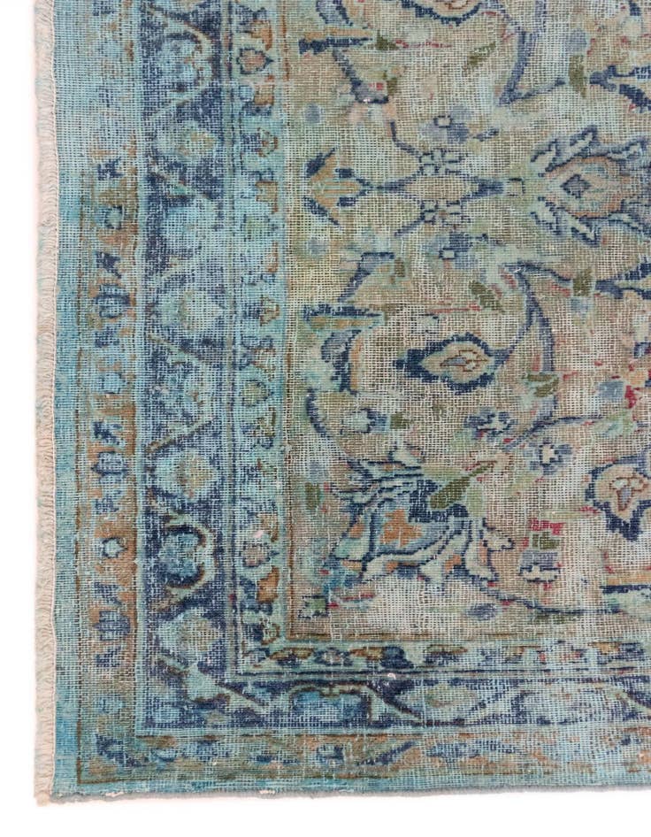 Detail image of  9' 9 x 13' 4 Vintage Royal Wool Rug