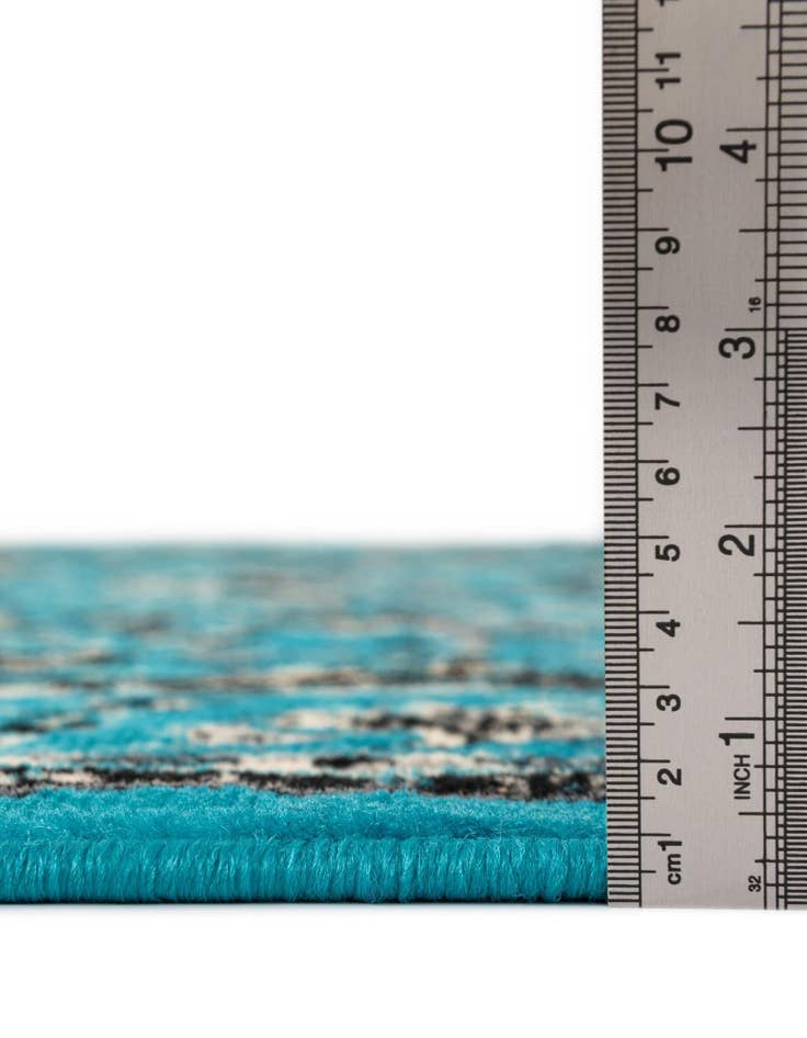 Detail image of  9' x 12' Yasmin Rug