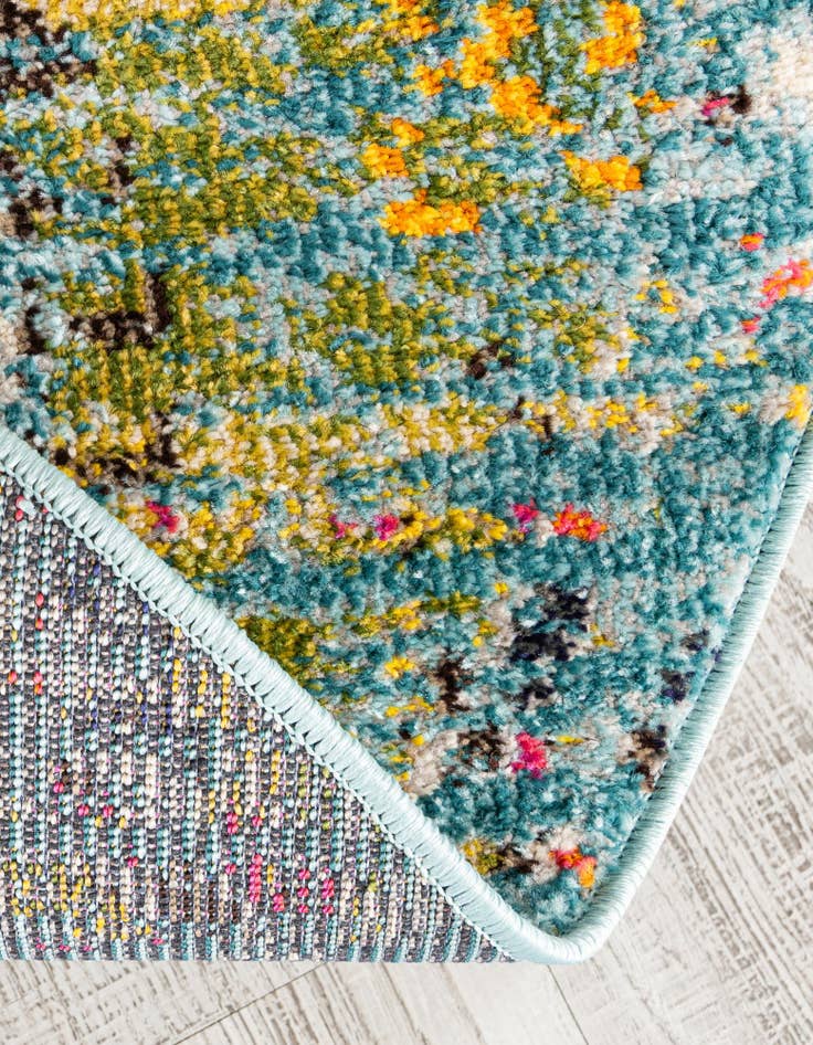 Detail image of  8' x 8'  Washable Carnevale Round Rug