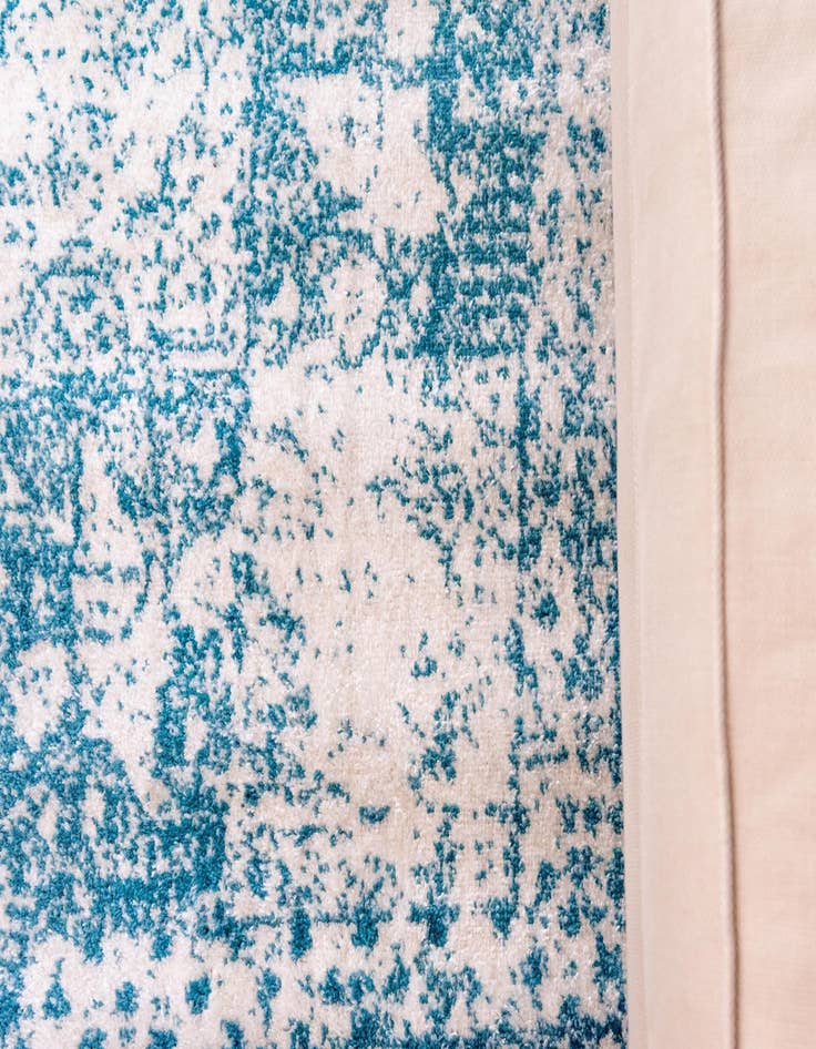 Detail image of  5' x 5' Dover Round Rug