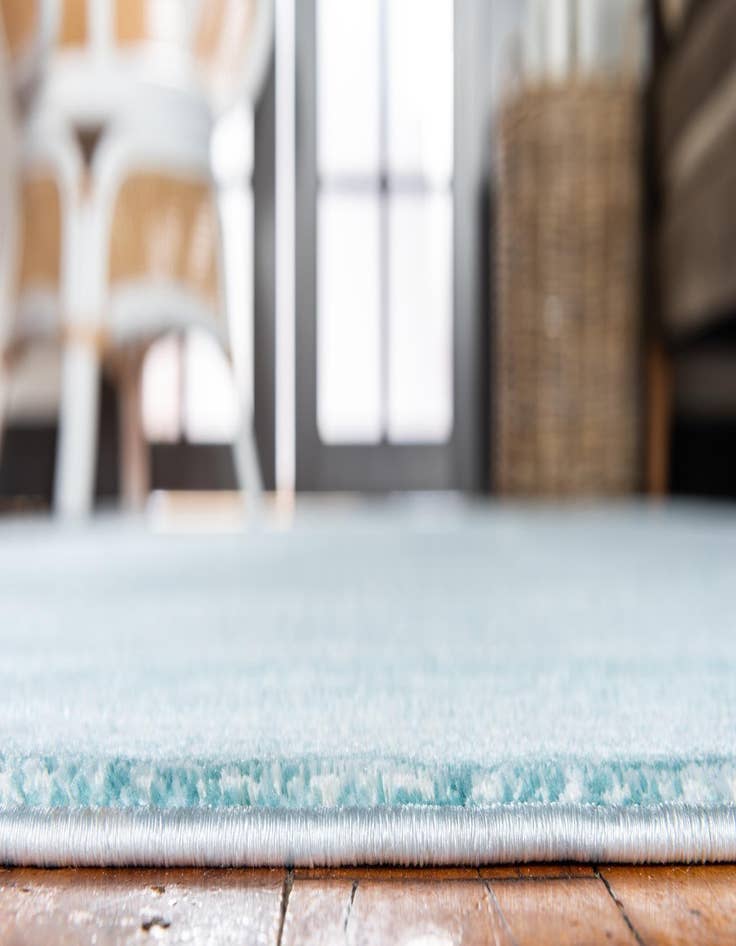 Detail image of Jill Zarin 5' 3 x 5' 3 Uptown Madison Avenue Round Rug