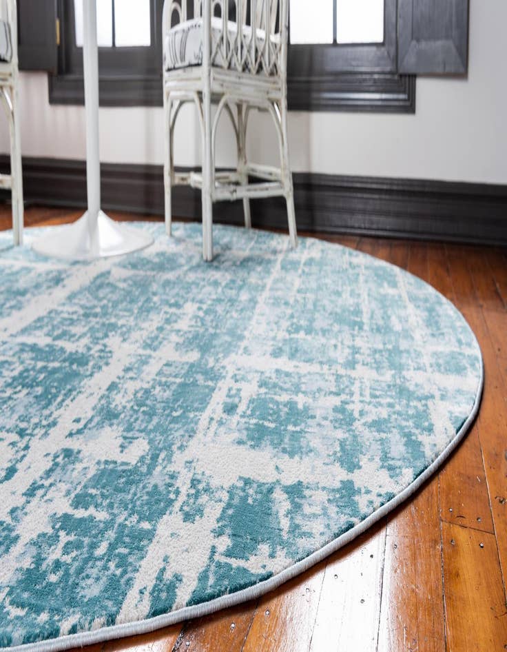 Detail image of Jill Zarin 3' 3 x 3' 3 Uptown Lexington Avenue Round Rug
