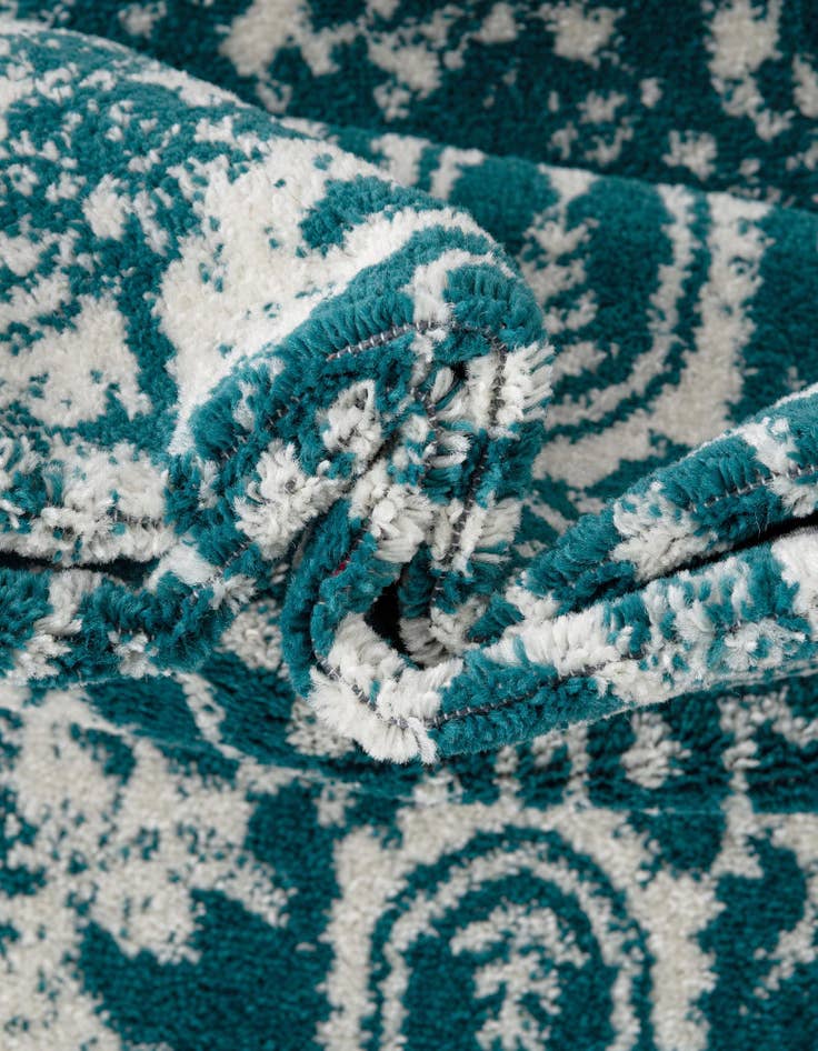 Detail image of  2' 7 x 12' Arlington Runner Rug
